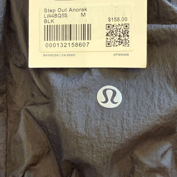 Lululemon Packable Water-Repellent Step Out Anorak in Black Size Medium - Picture 11 of 13